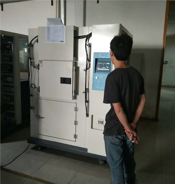 冷熱沖擊試驗箱