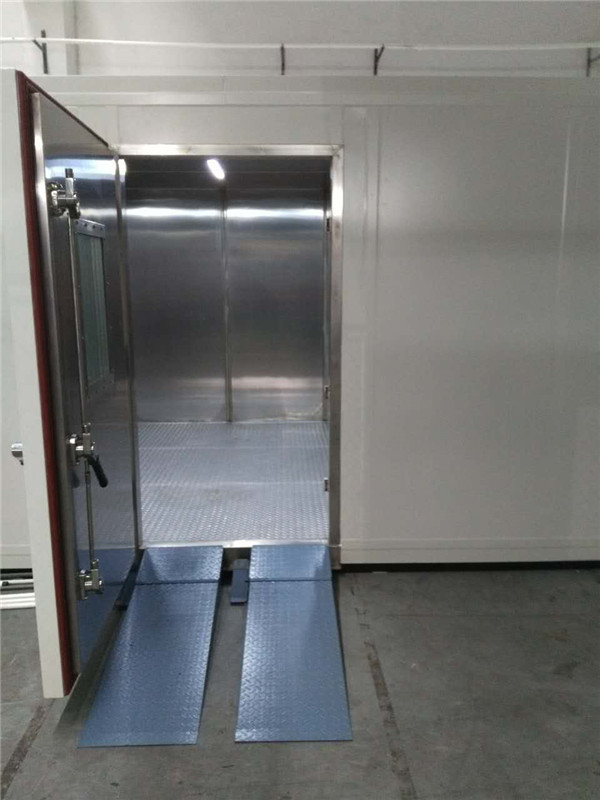 步入式恒溫恒濕室冒濕氣現象好了